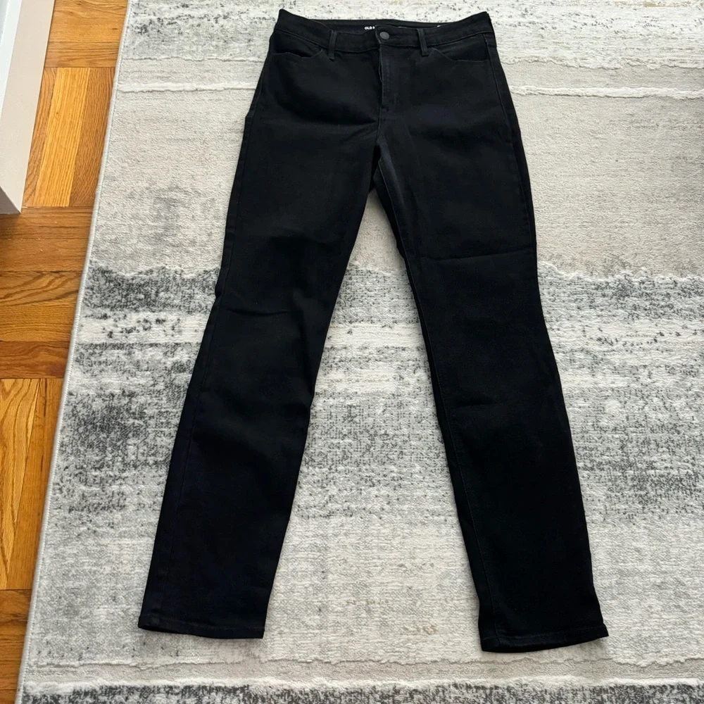 Like 🆕 Old Navy classic black high rise straight leg jeans